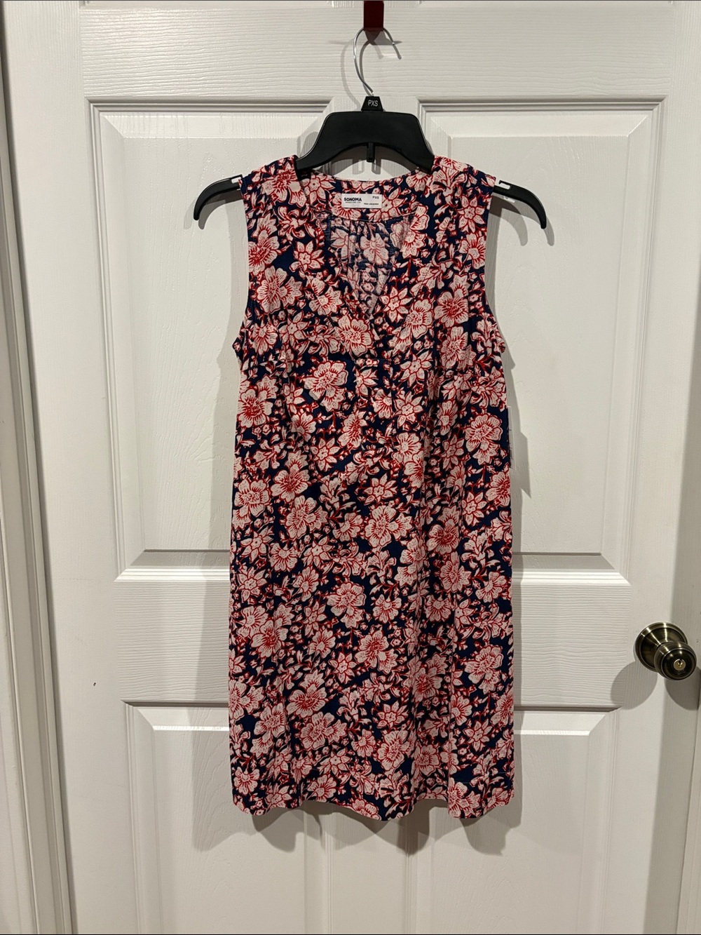 NWT! Sleeveless Navy & Pink Floral Shift Dress